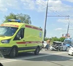 На улице Терновского произошло массовое ДТП