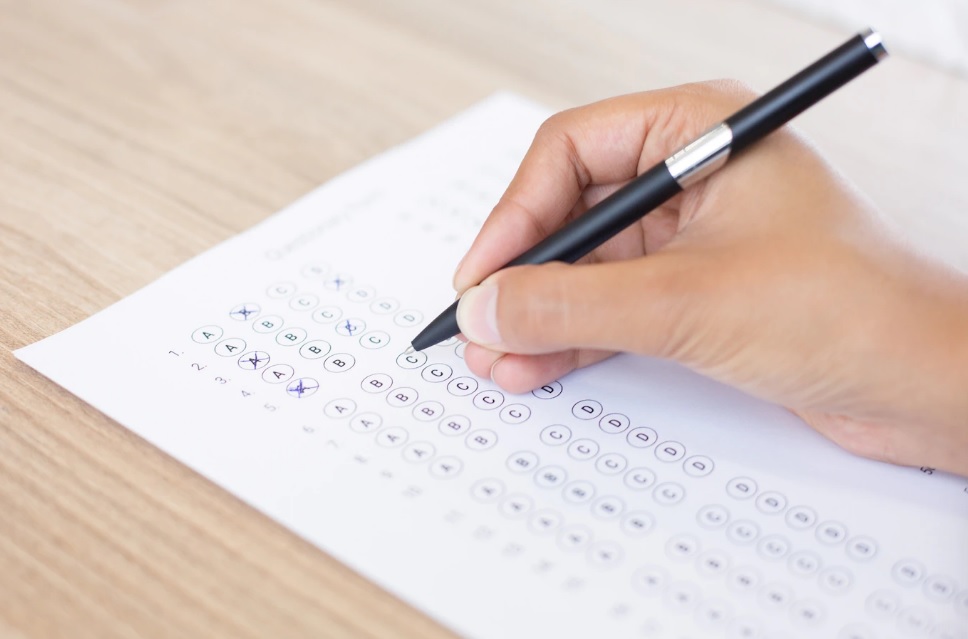 В Министерстве образования сообщили итоги экзамена по обществознанию