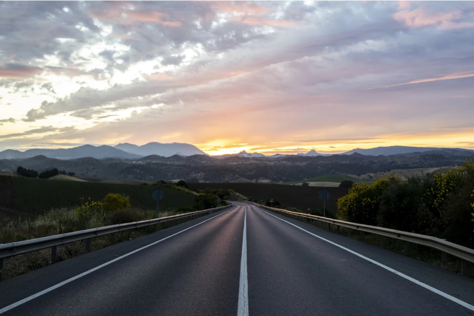 Власти Грузии закрыли сухопутную границу с Россией из-за непогоды