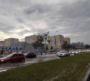 Почему затопило проспект Строителей в Арбеково. Видео