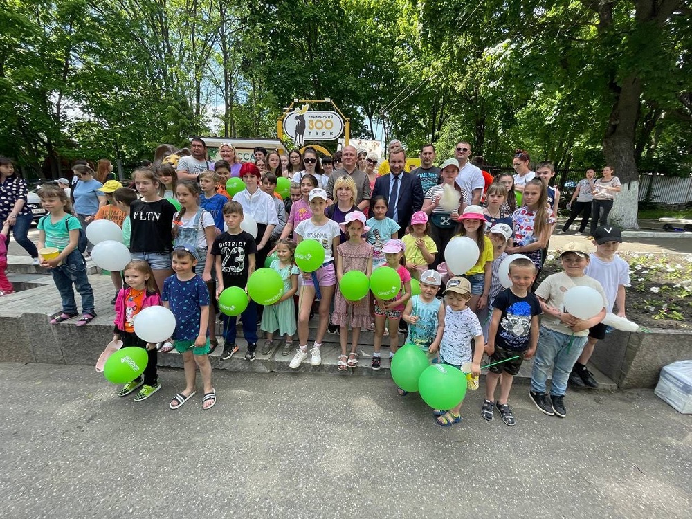 Участники пензенской "ОПОРЫ РОССИИ" подарили праздник детям из Мариуполя