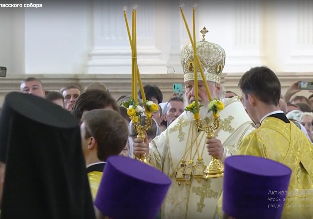Патриарх Кирилл начал освящение Спасского кафедрального собора в Пензе с молитвы