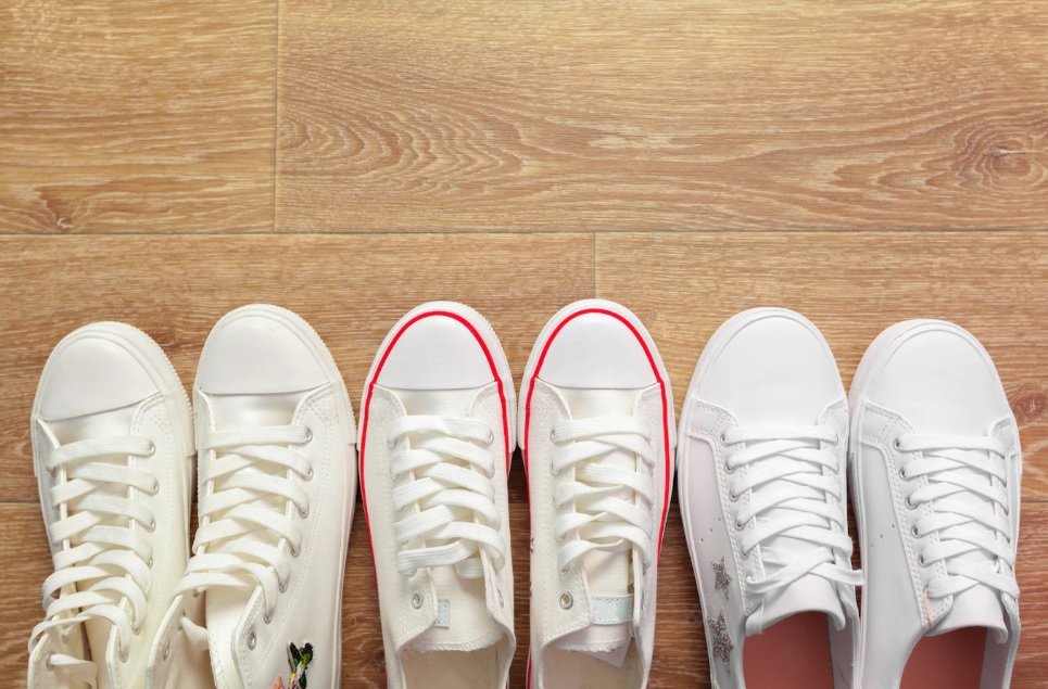 Как быстро отбелить кроссовки до безупречного вида