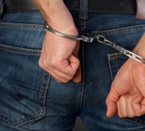 36-летний мужчина из Пензы успел украсть и сдать в ломбард кольцо подруги, уснувшей в такси