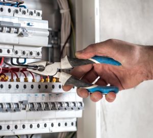 Пензенский электрик украл из организации медный кабель