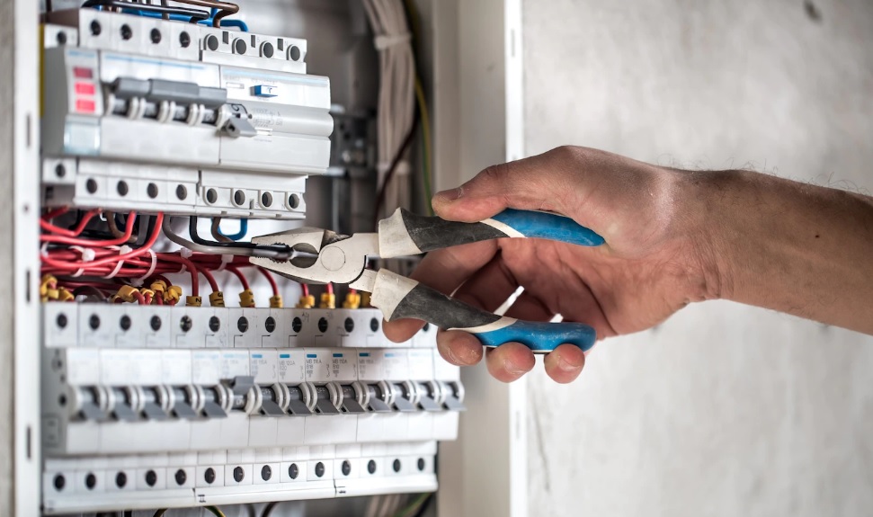 Пензенский электрик украл из организации медный кабель