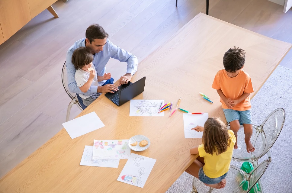 В России мужчинам платят «премию» за отцовство