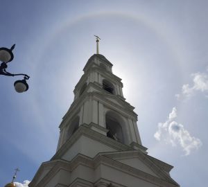 Светящееся кольцо над колокольней Спасского собора появилось во время Чина освящения храма Патриархом Кириллом