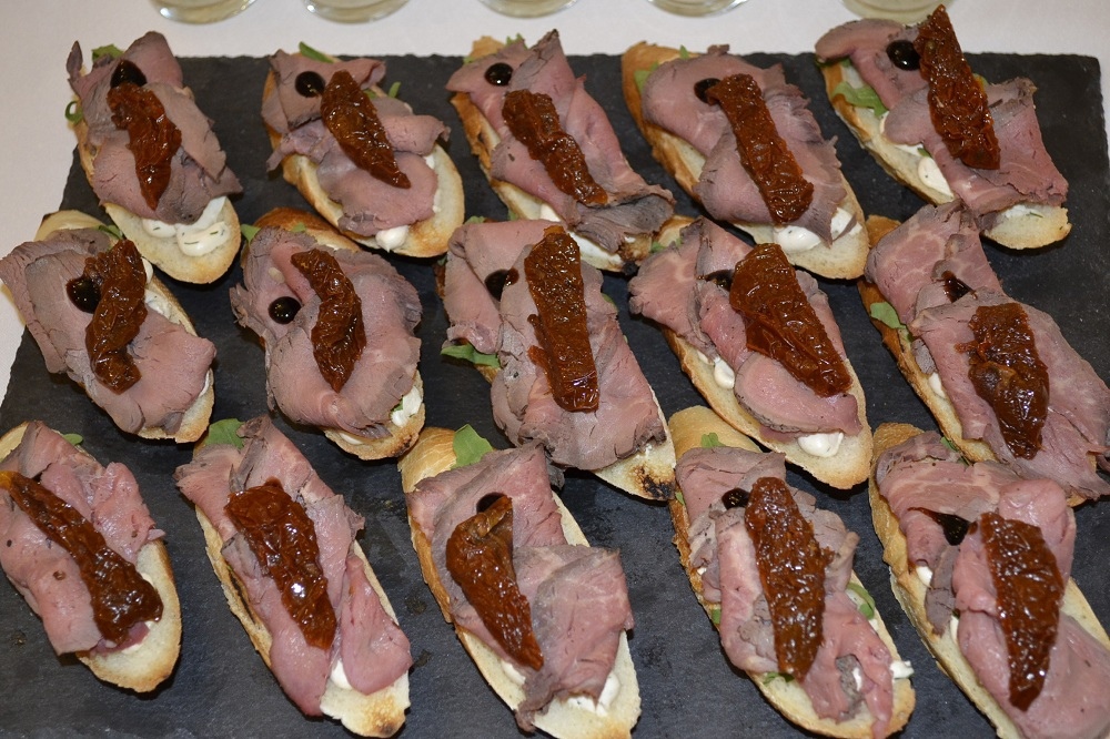 В Кузнецком районе мужчина забрался в чужой дом ради еды