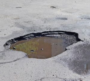 МУП «Пензадормост» заплатит 100 000 рублей за выбоины на дорогах