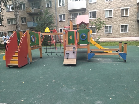 В Кузнецке не выявили замечаний при проверке новых детских площадок