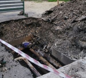 Пензячка пожаловалась на яму с кипятком в центре города