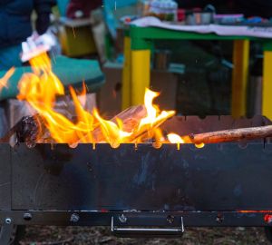 Жители Кузнецка растащили обновленную беседку на дрова для шашлыков