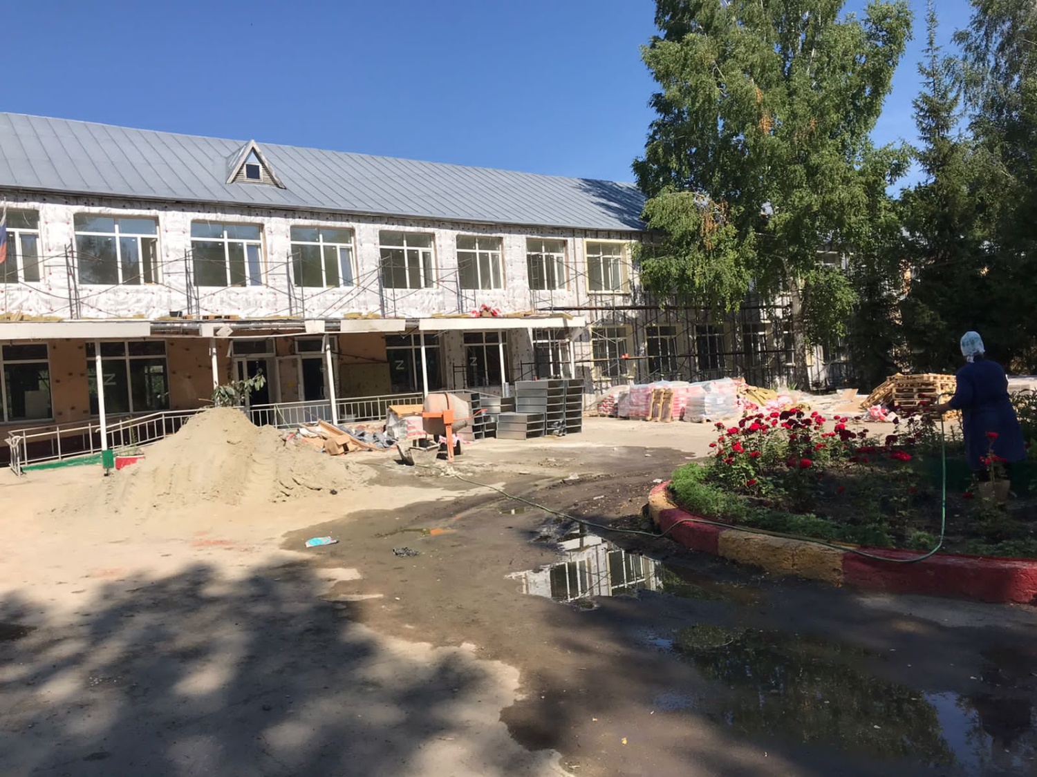 Александр Гришаев проверил ход капремонта школы в Нижнем Ломове