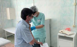 Пензенские медики поделились мнением о ревакцинации от коронавируса