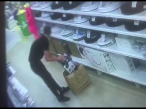 Пензенец украл из магазина робота-мойщика, он отнес его в комиссионку