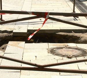 В Пензе на Московской образовался провал