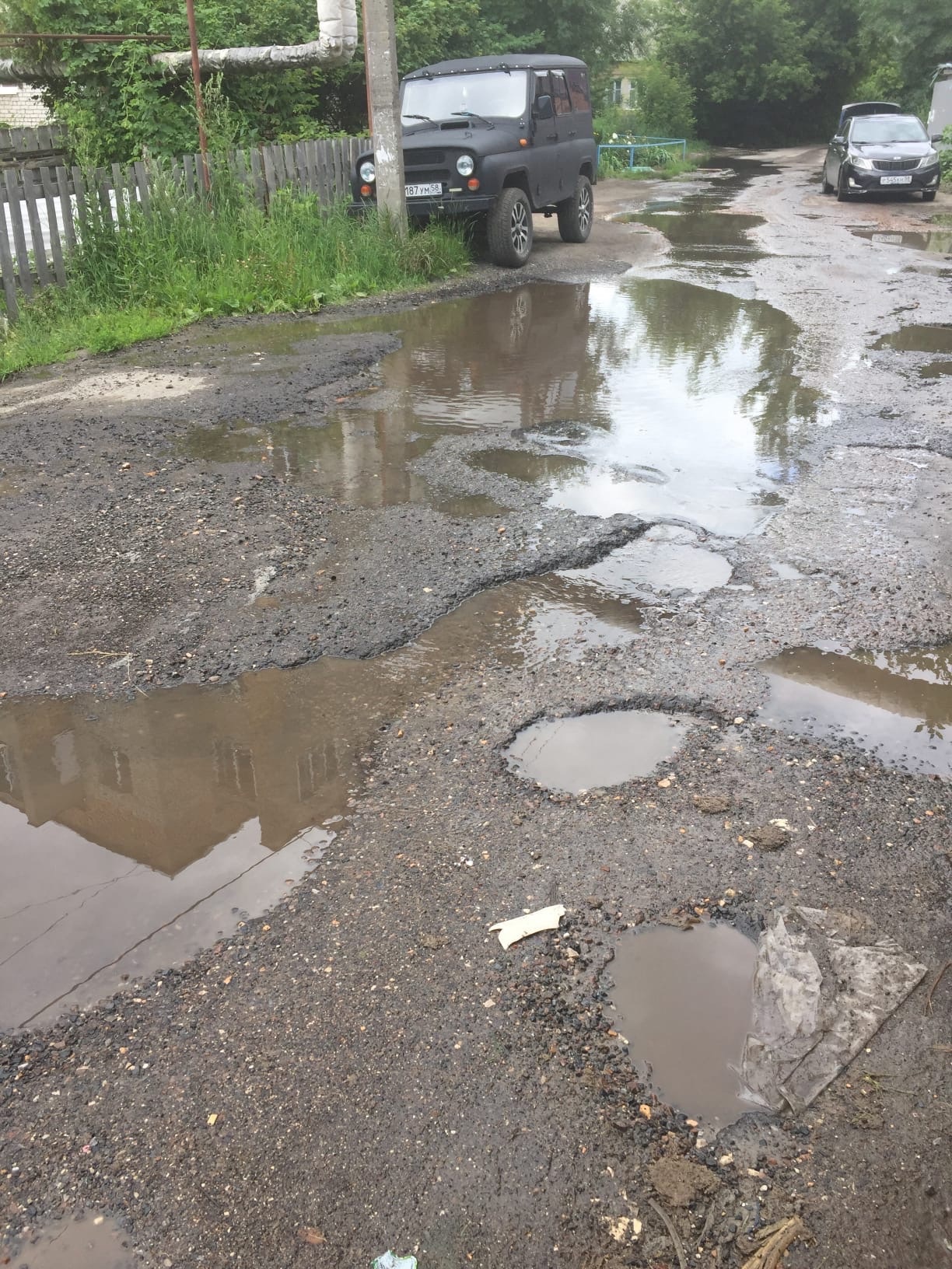 Пензенцам так и не ответили, когда устранят потоп на улице Зарубина