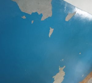 В Кузнецке управляйка лишила жителей дома на улице Пушкина детской площадки и ремонта