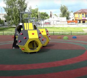 В Бессоновке установили детскую площадку с защитой от вандалов