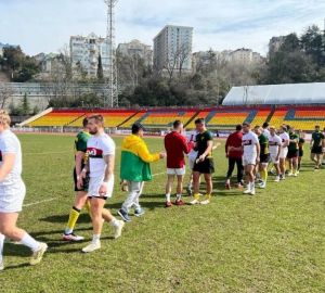 Регбийный «Локомотив-Пенза» переиграл на своем поле действующего чемпиона России