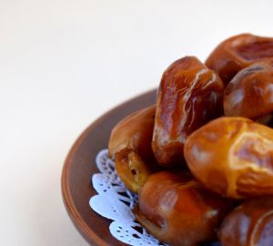 Диетолог назвала дневную норму употребления фиников при похудении