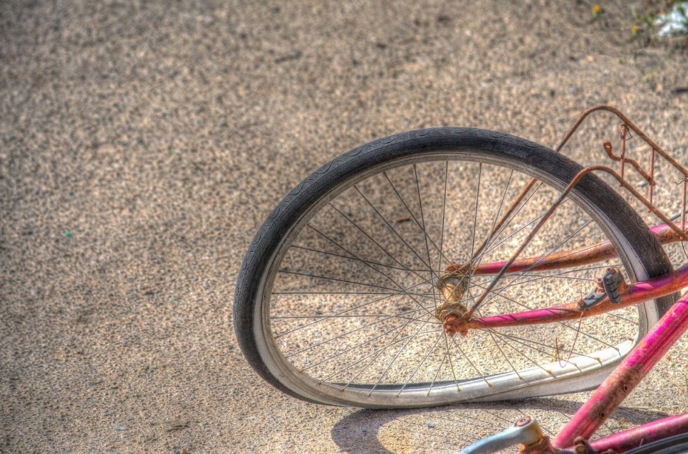 В Сосновоборске водитель Шкоды сбил велосипедиста