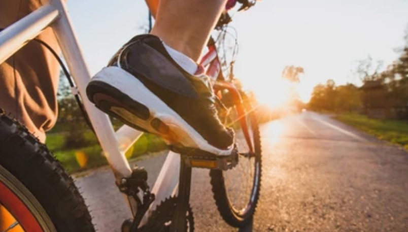 В Кузнецком районе мотоциклист сбил велосипедиста