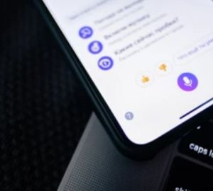 Яндекс предупредил о мошеннических звонках с использованием голоса Алисы