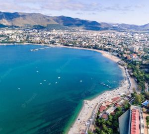 В Геленджике улучшают инфраструктуру для удобства туристов