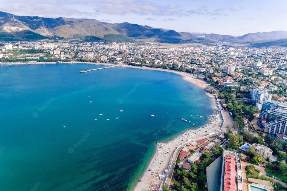 В Геленджике улучшают инфраструктуру для удобства туристов