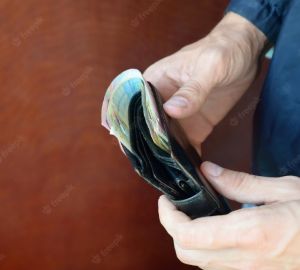 В Мокшанском районе мужчина не заметил, как лишился всей пенсии