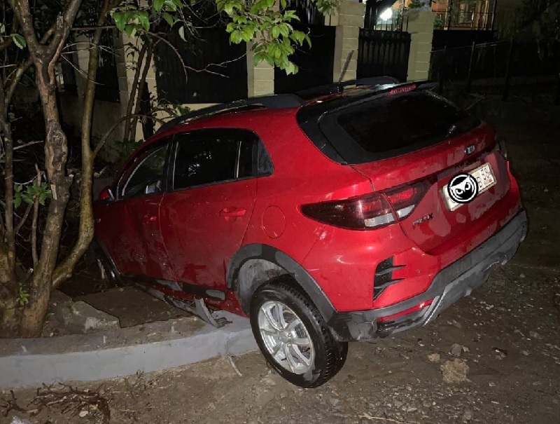 В результате тропического ливля в Сочи пострадал пензенский автомобиль