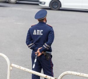 Новый прибор сотрудников ГИБДД быстро вычислит наркоманов за рулем