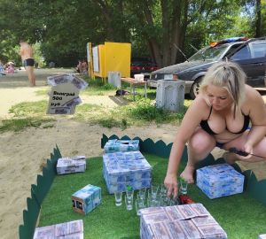На пляже ГПЗ детей разводят на деньги