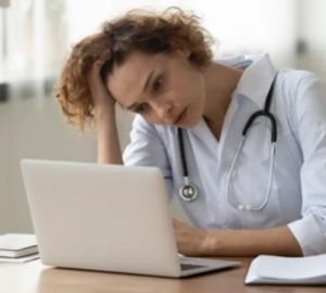 Сотрудники ОМС помогли жителям Пензенской области добиться справедливости от врачей