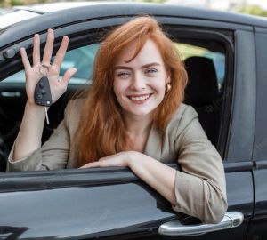 Водителям напомнили о продлении действия просроченных прав на 3 года