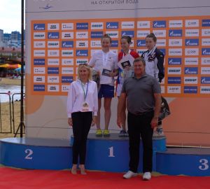 Спутник принял первенство России по плаванию на открытой воде