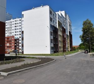 В Пензе на улице Комсомольской построили дом для переселенцев из аварийного жилья и сирот