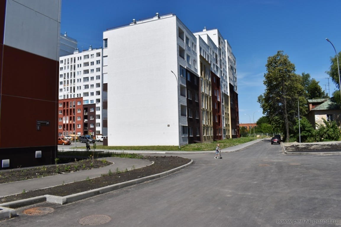 В Пензе на улице Комсомольской построили дом для переселенцев из аварийного жилья и сирот