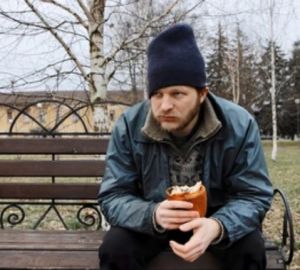 Двое бродяг открыто похитили имущество жителя Пензы