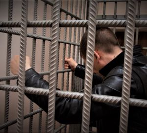 Трое мужчин из Тамбова снимали дорогие детали с пензенских иномарок