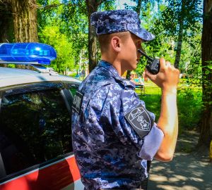 В Пензе двое мужчин ограбили водителя такси