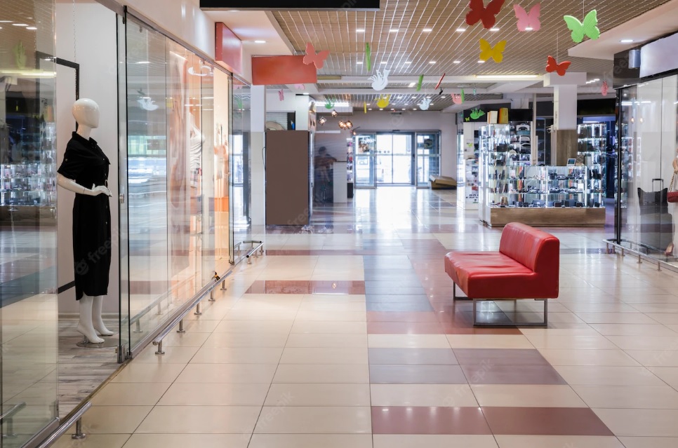 В самых крупных ТЦ может опустеть до 30% площадей