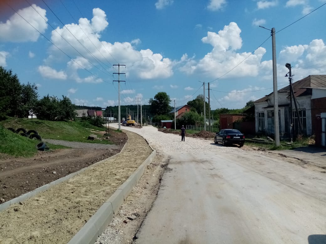 В Нижнеломовском районе сельскую дорогу отремонтируют до 15 августа