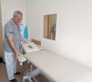 В детских поликлиниках Пензы появились современные массажные кушетки