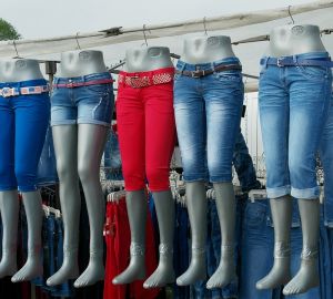 Покупатели теряют сознание: пензячка рассказала о душной ярмарке на улице Урицкого