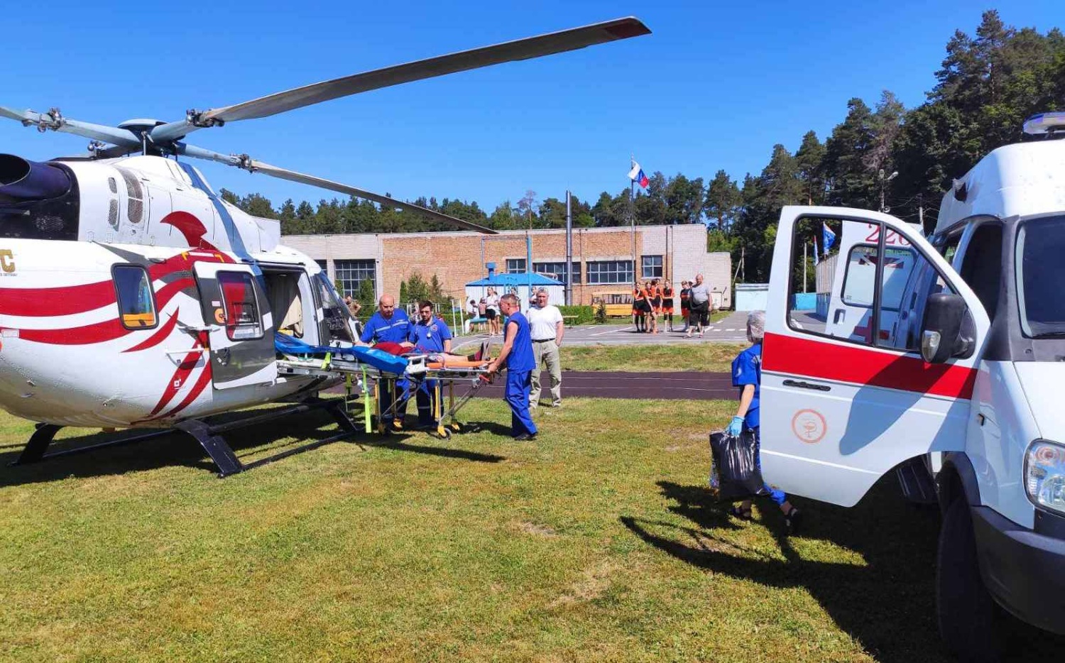 82-летнюю жительницу Никольска доставили в Пензу на вертолете санавиации