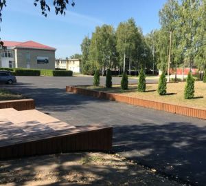 В селе Кузнецкого района благоустроили центральную площадь