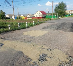 Пензенцы пожаловались на песчаный ремонт дороги у железнодорожного переезда